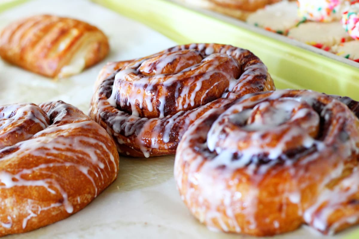 Cinnamon Rolls at La Baguette Parisienne (Photo by Mark Whittaker)