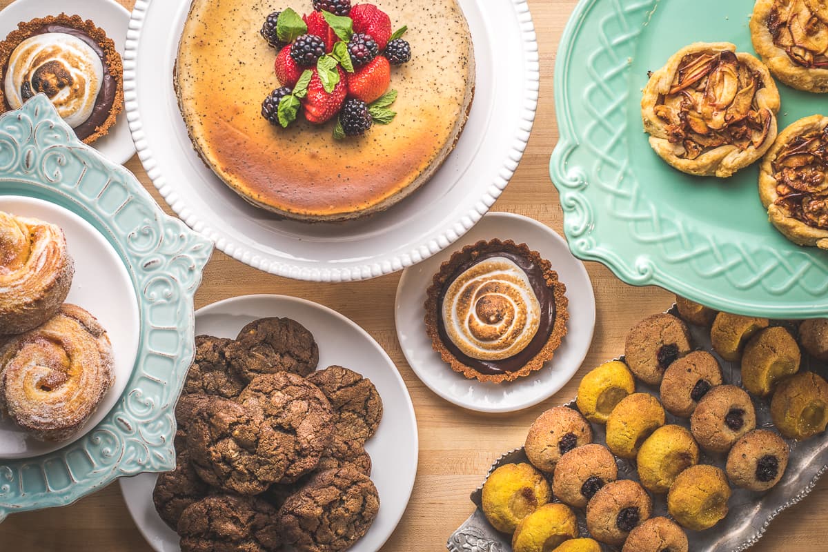 Assorted sweets at aka Deli & Bakeshop (Credit: Jackie Tran)