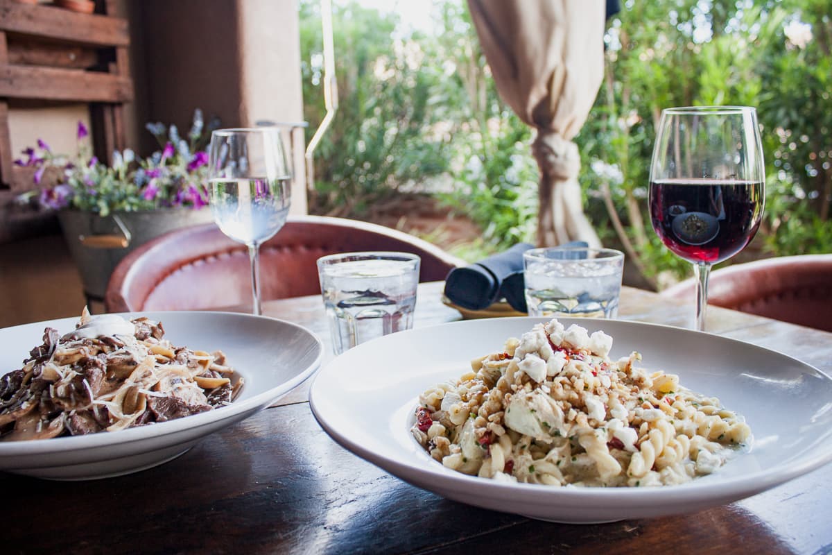 Beef Stroganoff and the General's Favorite Chicken at HiFalutin Rapid Fire Western Grill (Credit: Chelsey Wade)