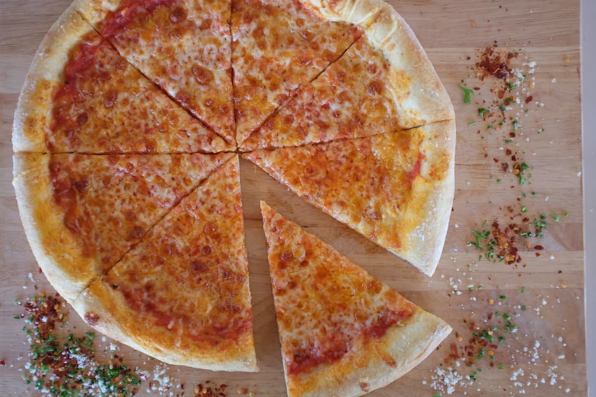Sauce Pizza and Wine