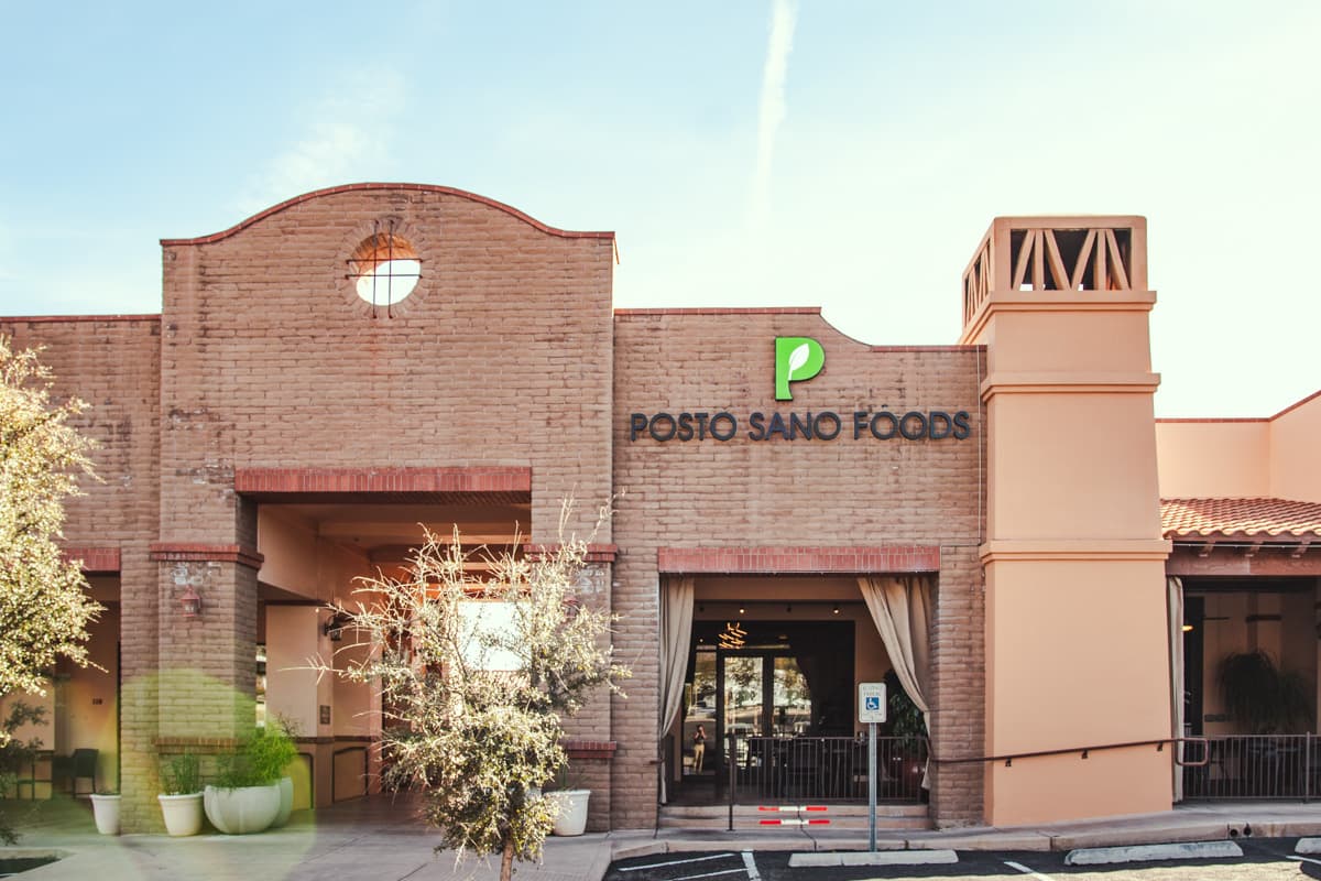 Facade at Posto Sano Foods (Credit: Jackie Tran)