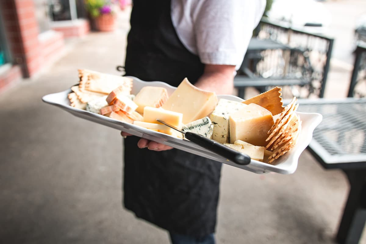 Cheese man Duffy Calhoun at Rincon Market (Credit: Jackie Tran)