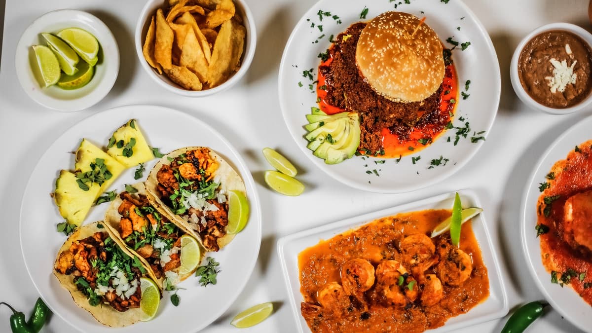 El Chinito Gordo menu options