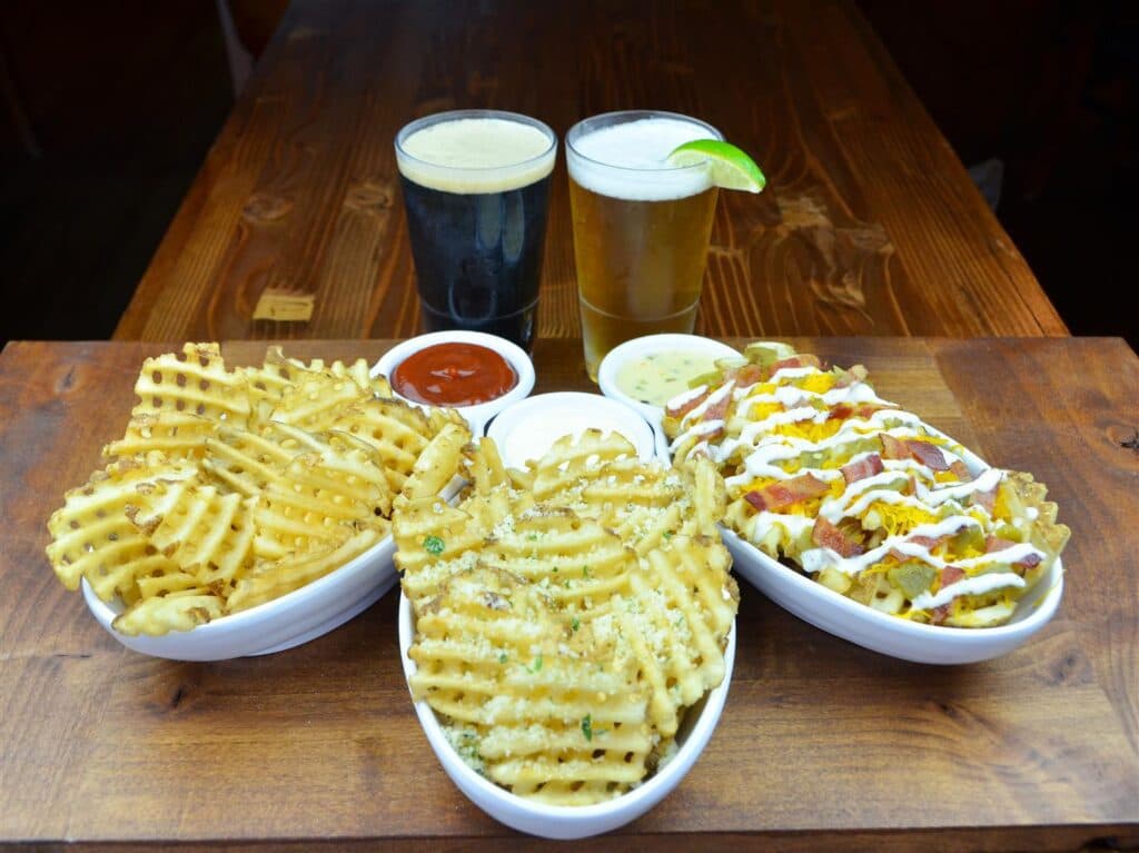 Waffle fries and beer (Photo courtesy of Roadies)