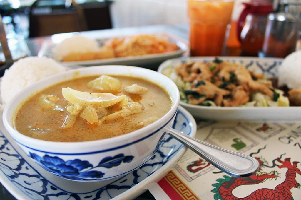 Gaeng Garee at Sa-ing Thai (Credit: Theresa Delaney)
