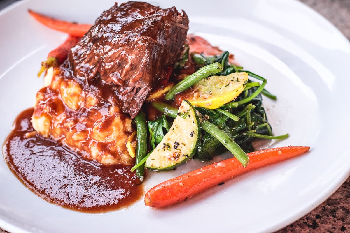Braised Short Rib at at Harvest Oro Valley (Credit: Jackie Tran)