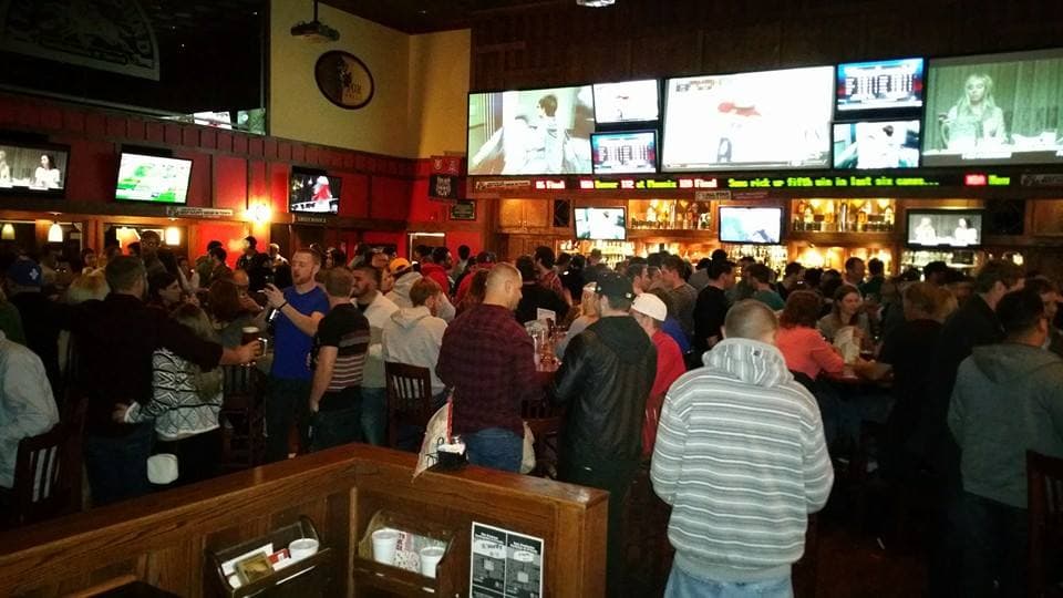 Fox & Hound crowd (Photo: Fox & Hound)