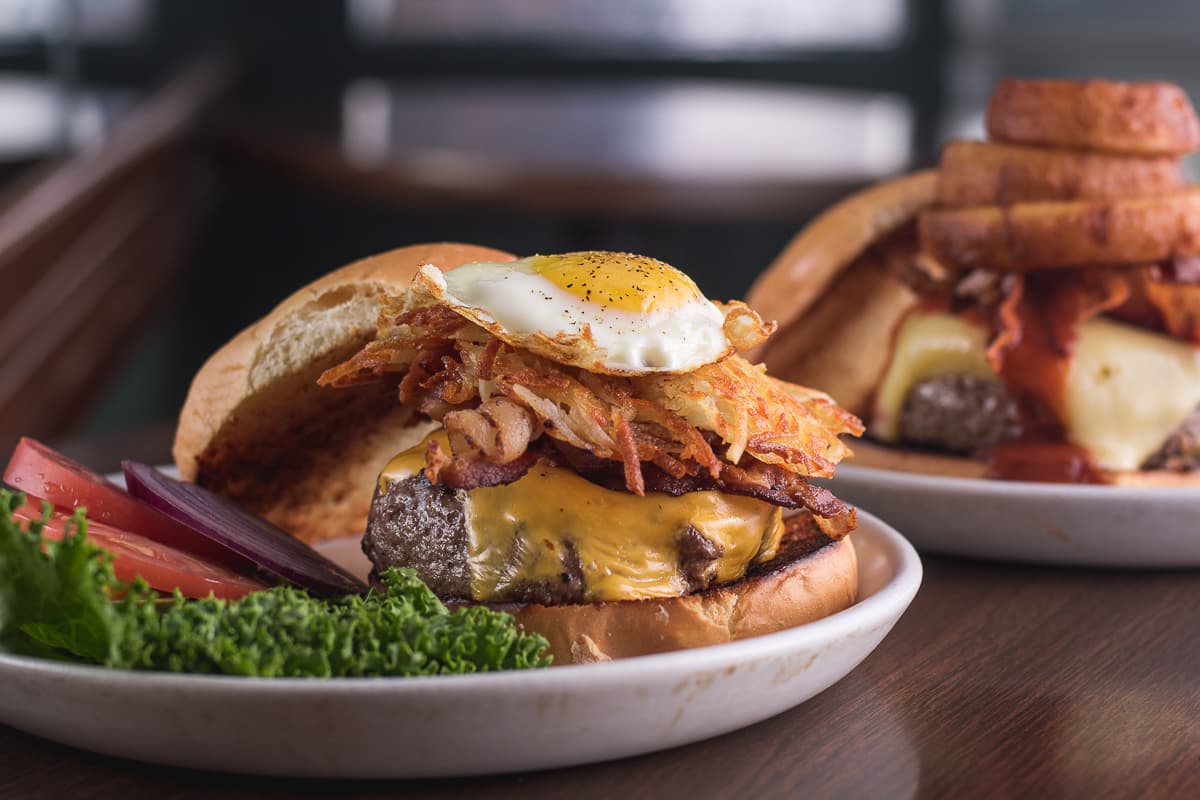 Breakfast Burger at Mulligan's Food Sports Drink (Credit: Jackie Tran)