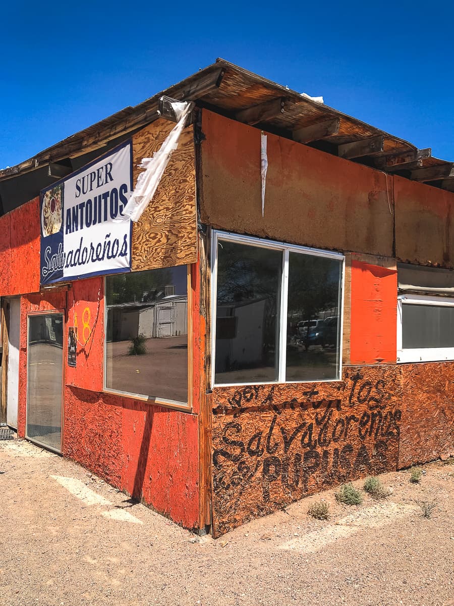 Super Antojitos Salvadoreños