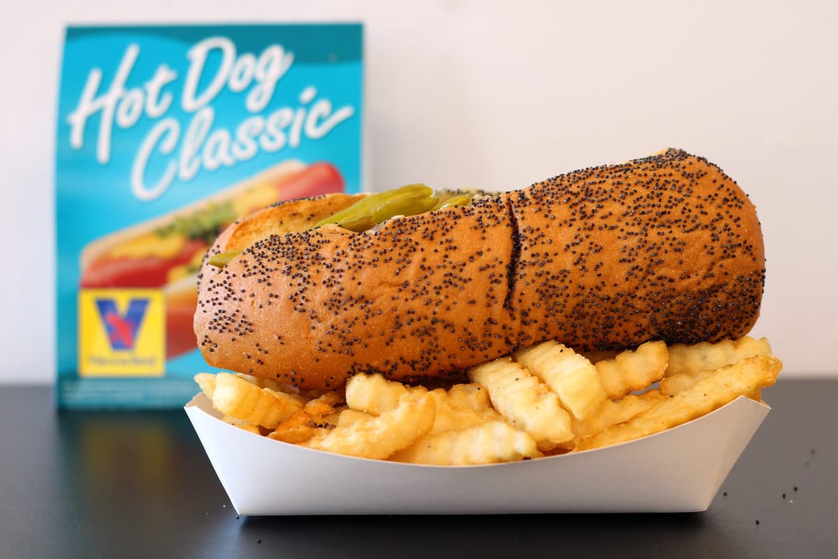 Maxwell Dog at Tommy D's (Photo by Mark Whittaker)
