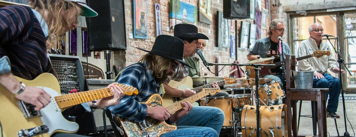 Kevin Pakulis performing at Borderlands Brewing Company (Photo courtesy of Borderlands Brewing Company on Facebook)