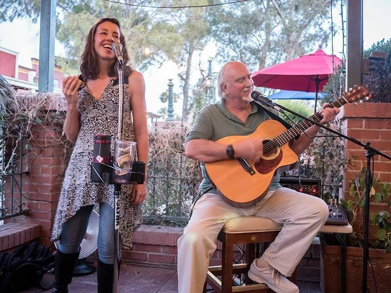 Mindy Ronstadt and the One Bill Band (Credit: Saguaro Corners on Facebook)