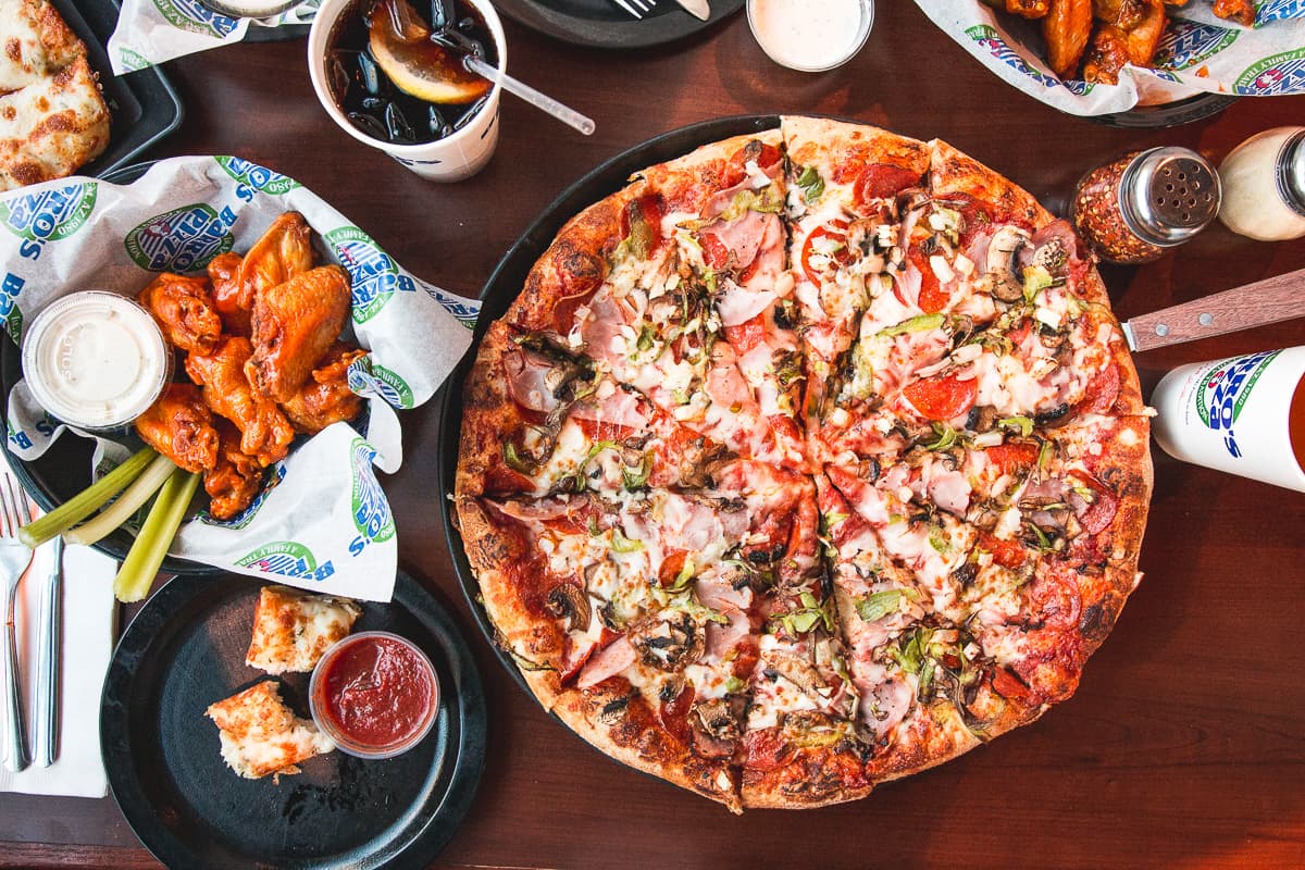 Assorted food at Barro's Pizza (Credit: Jackie Tran)