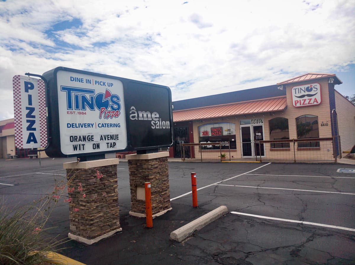 Facade at Tino's Pizza (Credit: Adilene Ibarra)