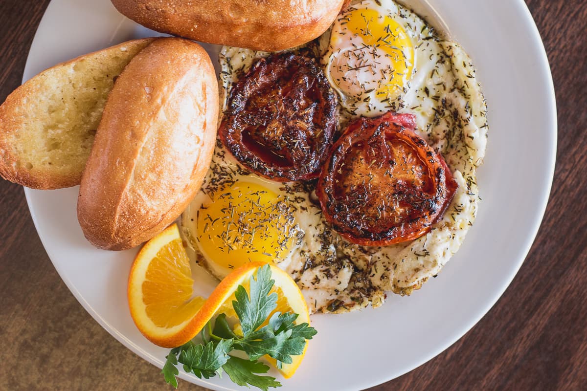 Eggs Provençal at Ghini's French Caffe (Credit: Jackie Tran)