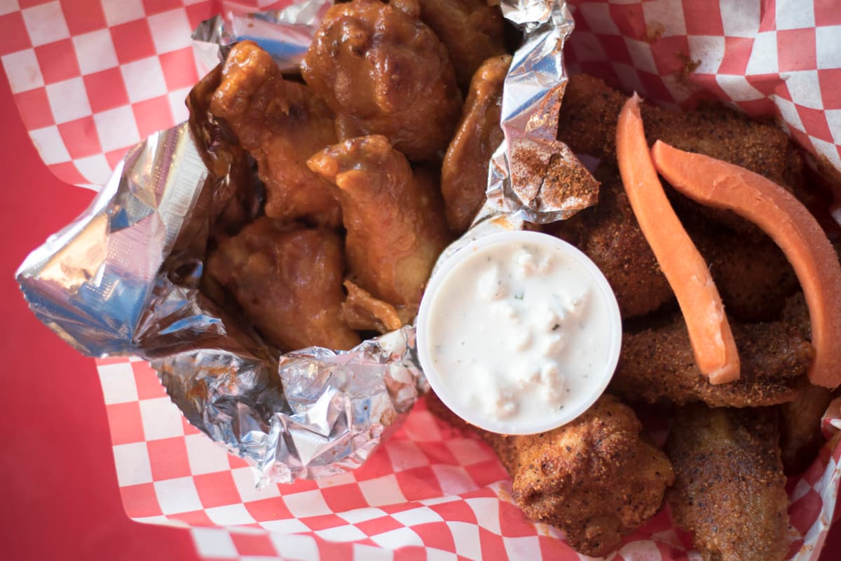 Golden Hot Wings and Cajun Wings at Wings Over Broadway (Credit: Jackie Tran)