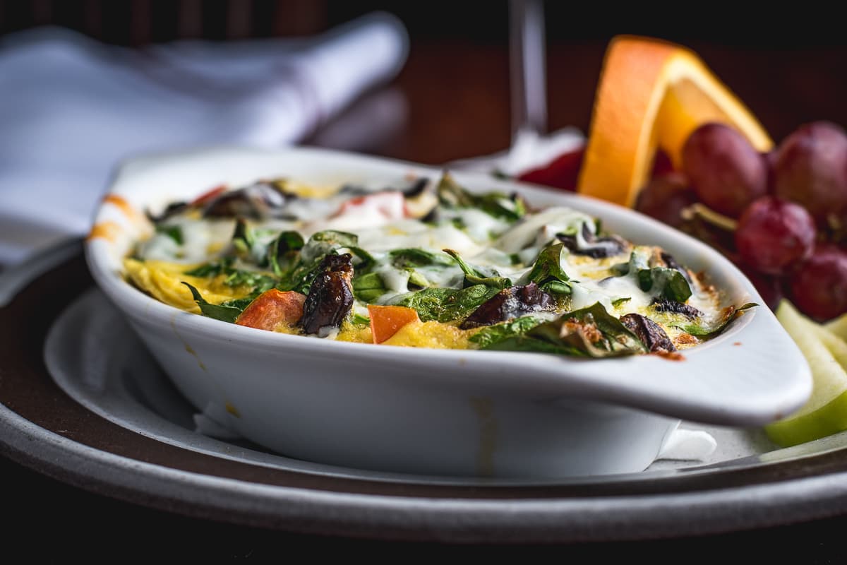Frittata with a side of fruit and a Mimosa at Zona 78 (Credit: Jackie Tran)