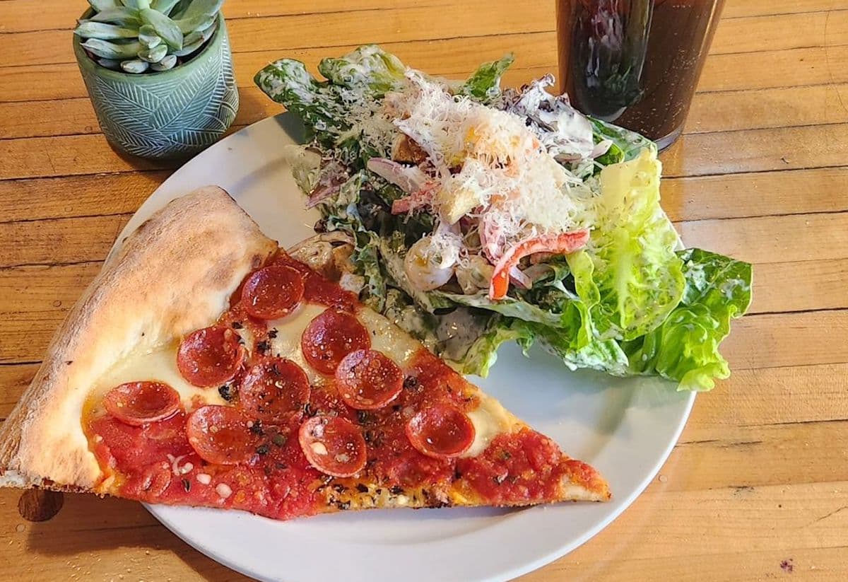 Eating on the Cheap: $10 Lunch Special at Jaime’s Pizza Kitchen