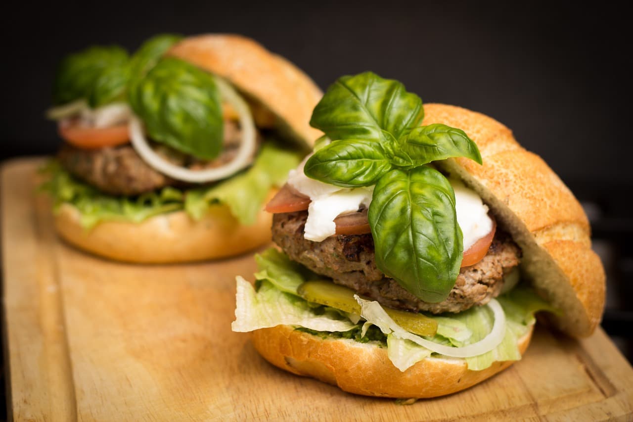 Heirloom Farmers Markets Tomato Basil Festival July 18-19