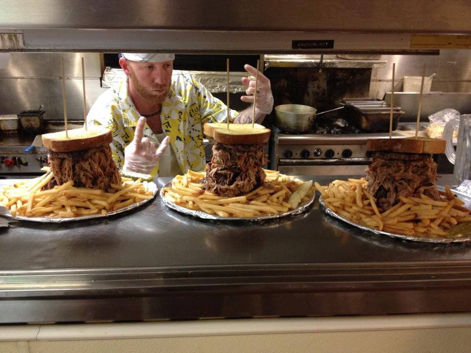 9 Over-Indulgent Eating Challenges in Tucson