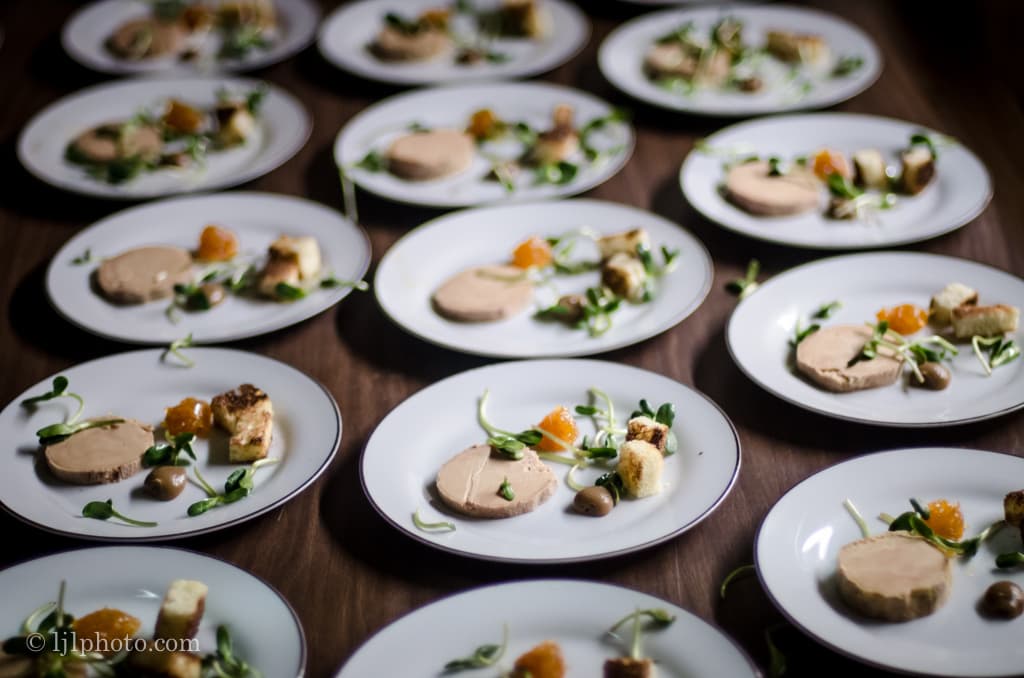 Quick Last Minute Picks for Catering Your Holiday Party