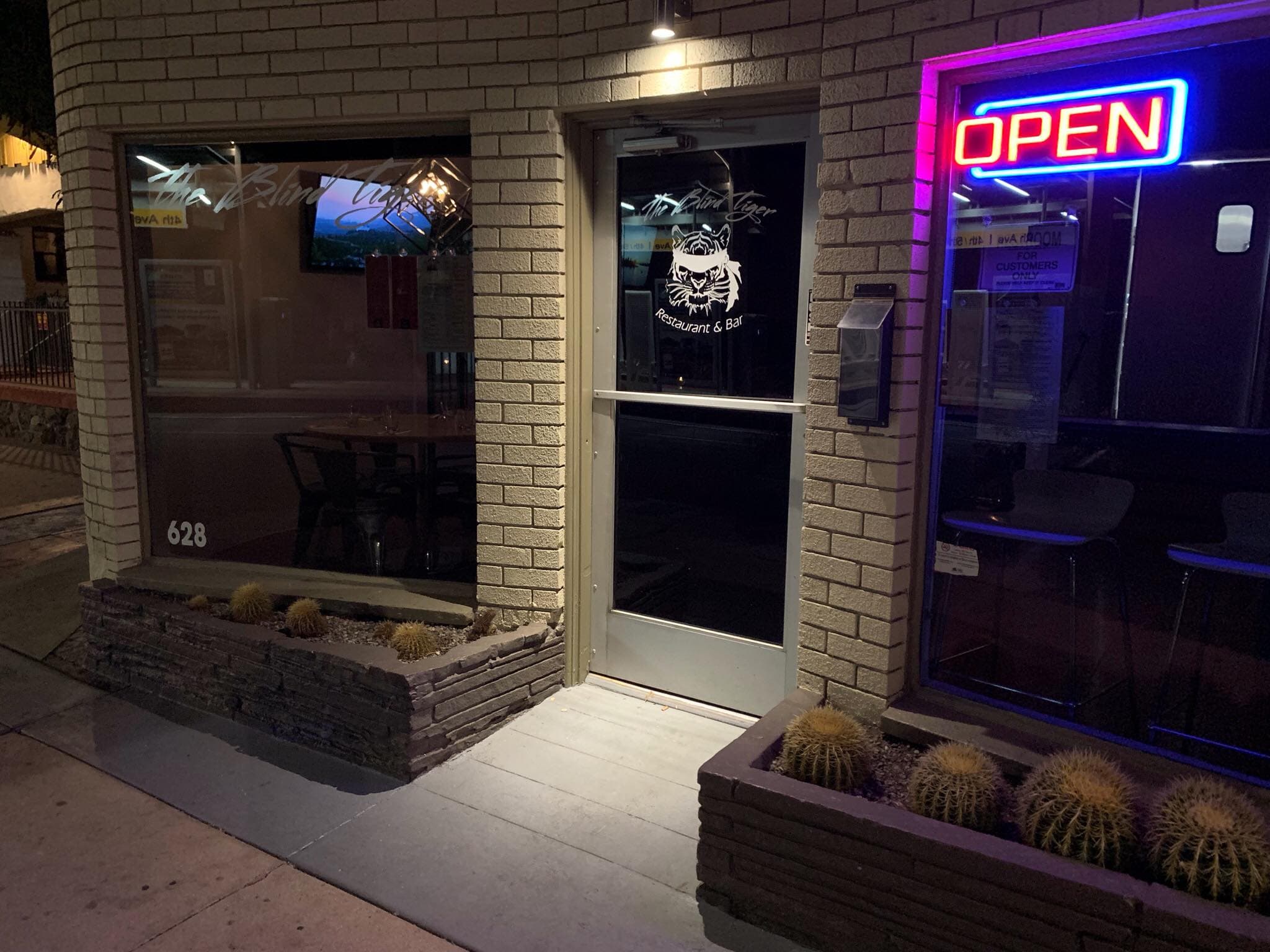 “The Blind Tiger” Restaurant & Bar Now Open on Fourth Avenue