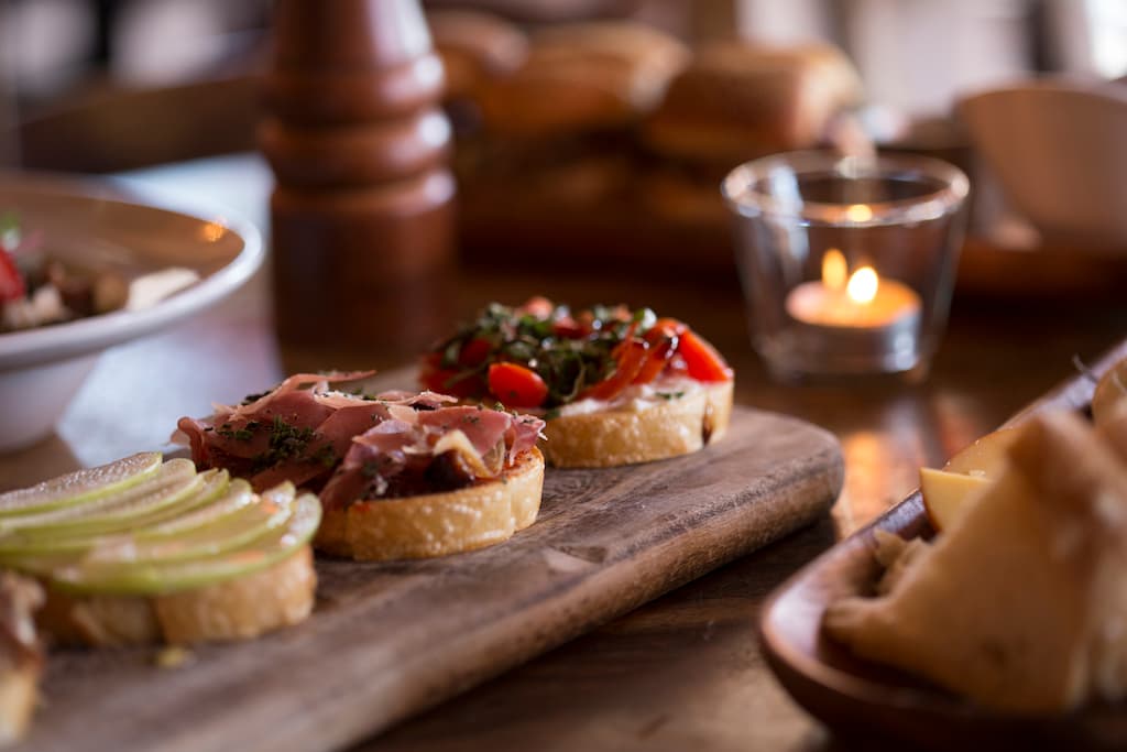 The Living Room Wine Café & Lounge Is Officially Open At La Encantada