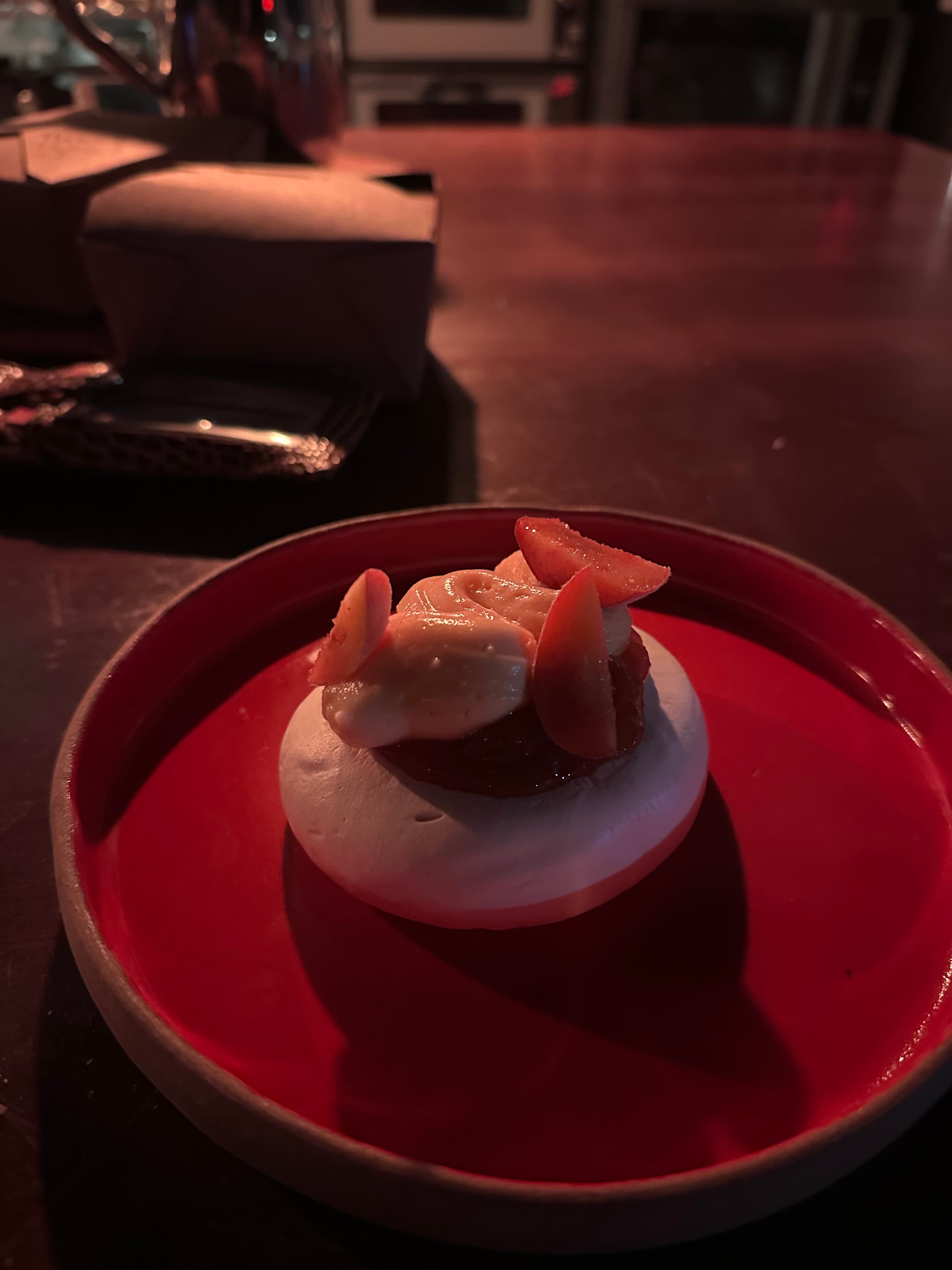 Peach Pavlova