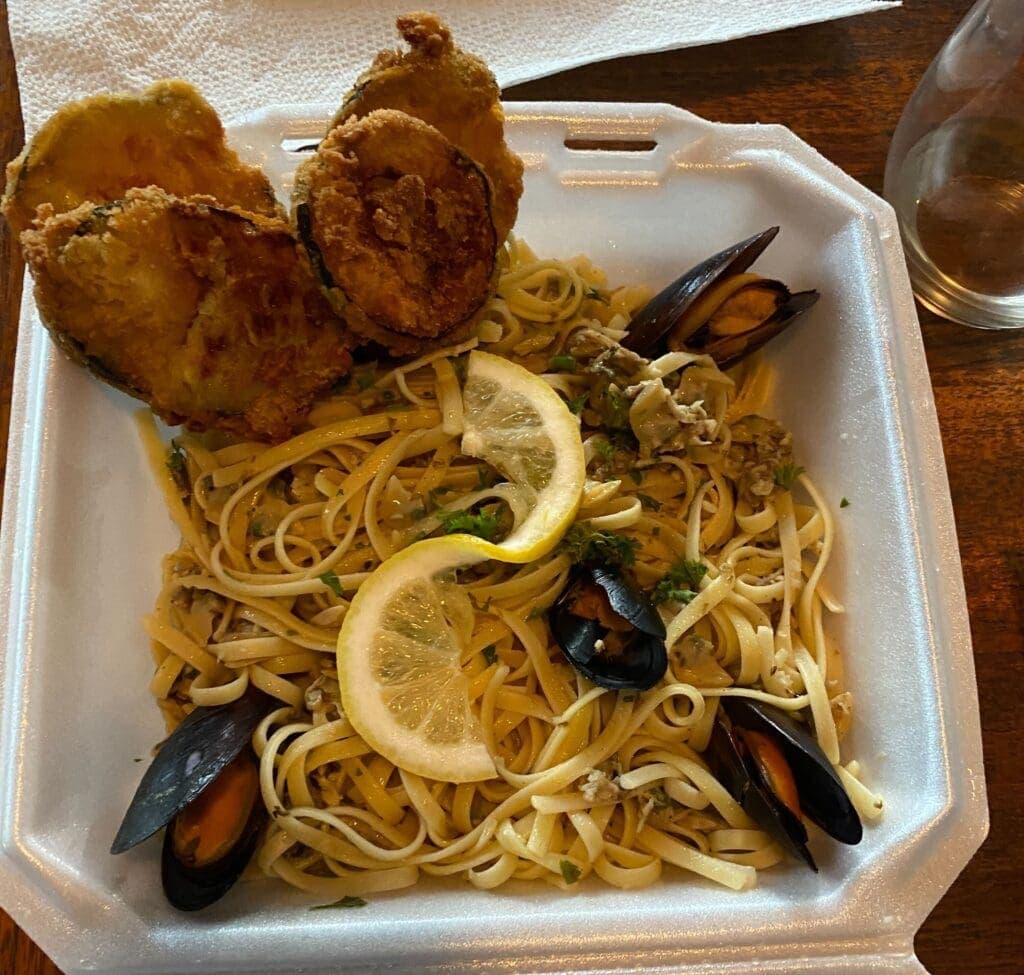 Linguini with White Clam Sauce
