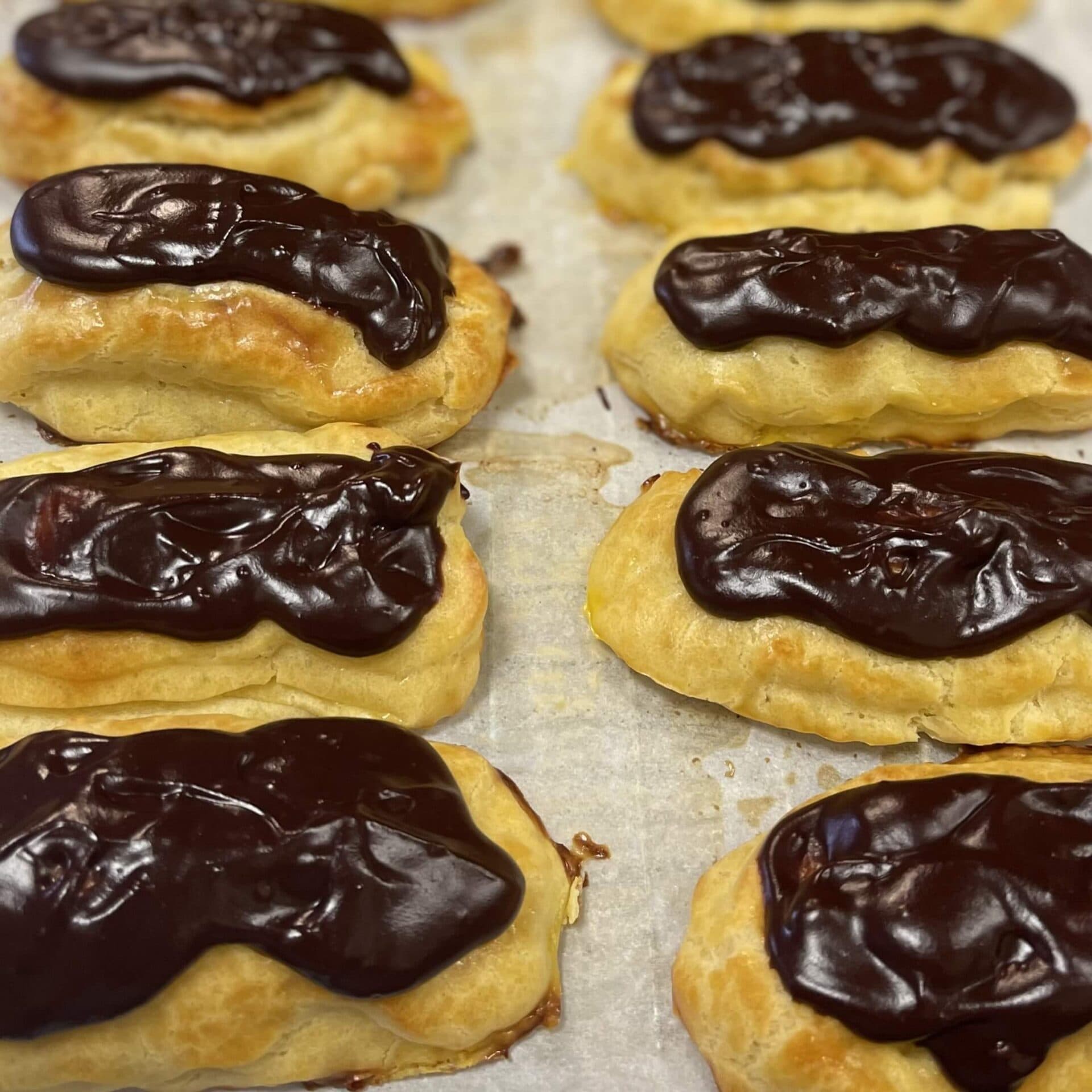 How to Make Chocolate Eclairs and Cream Puffs