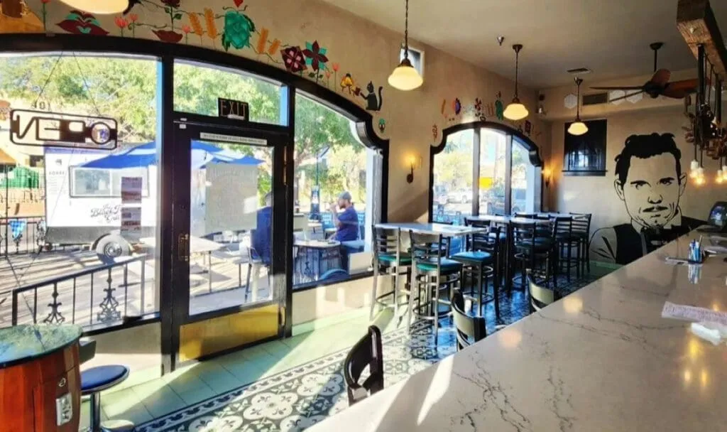 Dean's Public House
