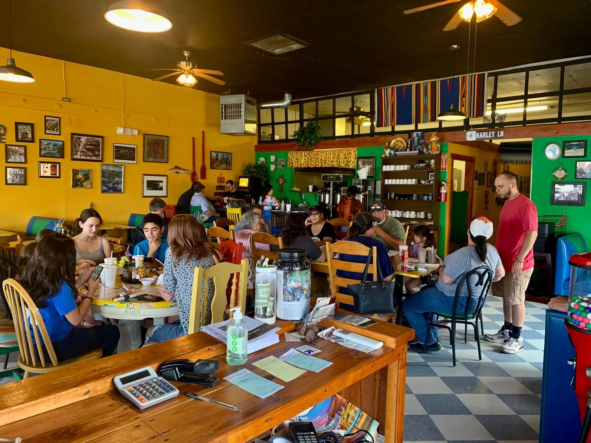 Mornings Cafe