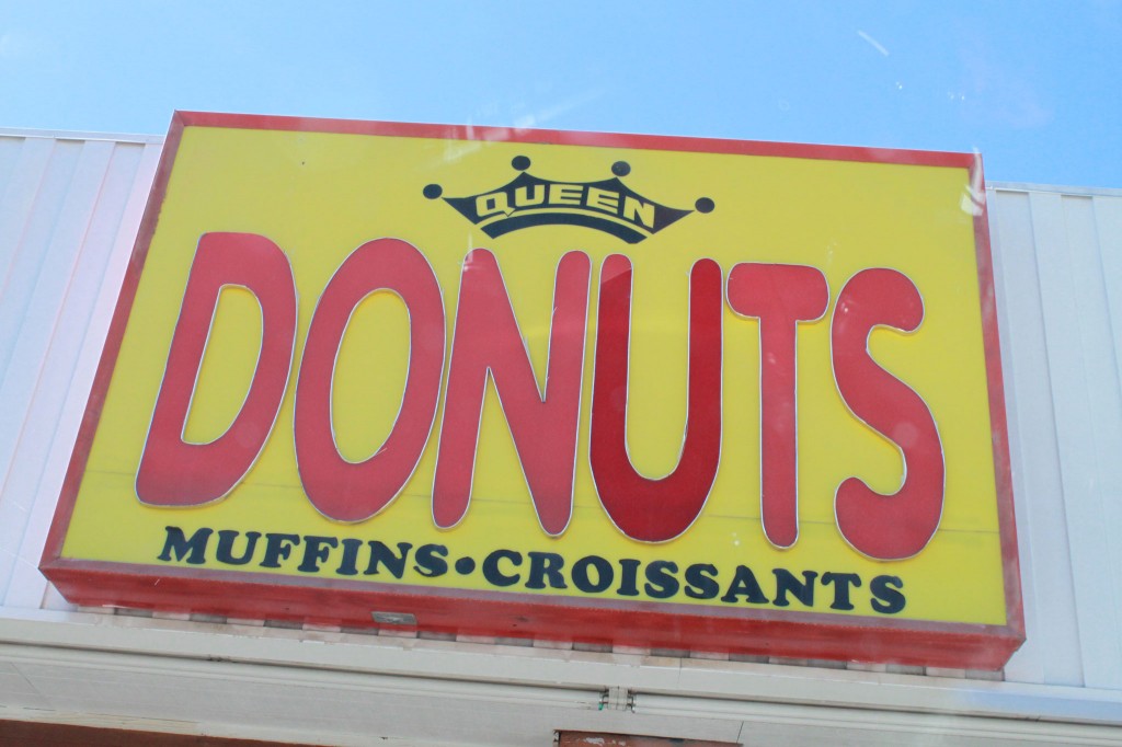 Queen Donuts in Tucson