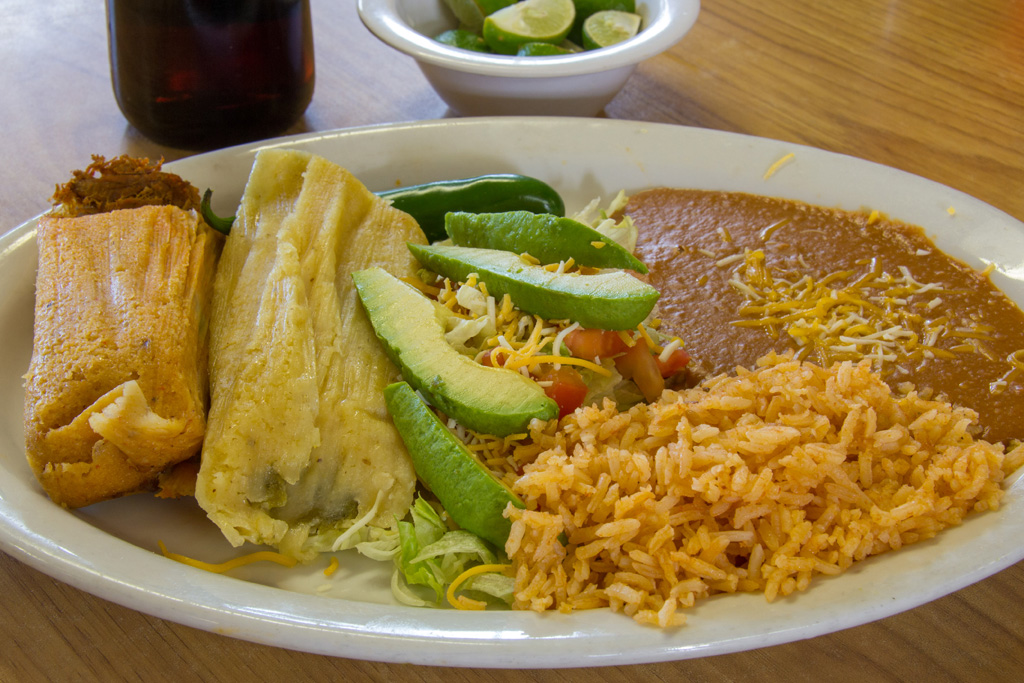 Two Tamale Plate at El Sur Restaurant (Credit: Mark Navarro)