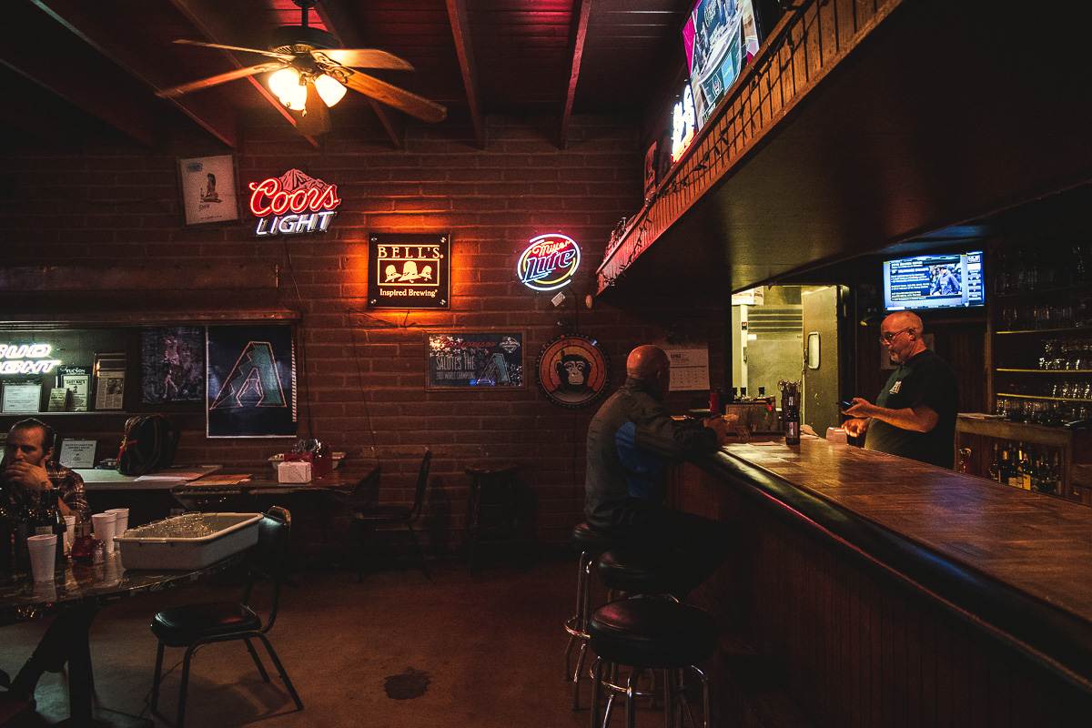 Lounge at Daisy Mae's Steak House (Credit: Jackie Tran)