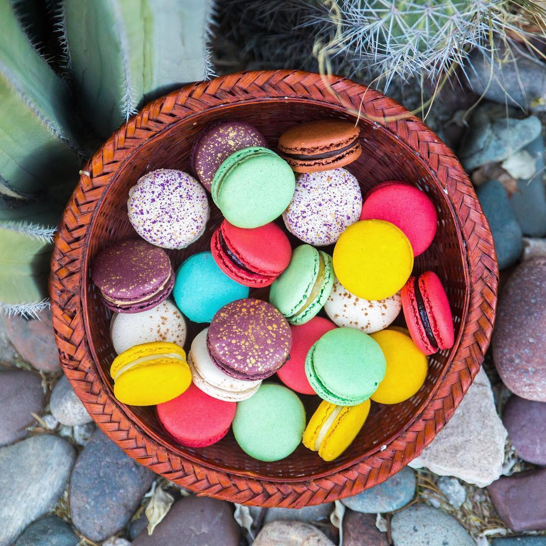 Whimsical Macaron Decorating Party at Woops!