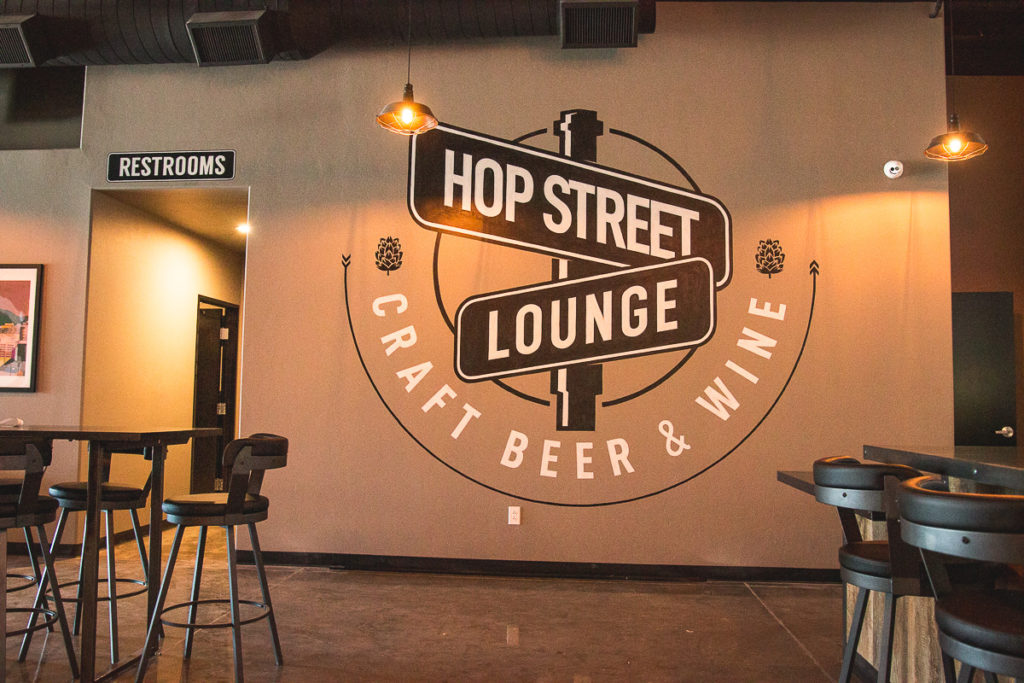Hop Street Lounge mural by Modern Aquarian Lettering & Sign Art (Credit: Jackie Tran)