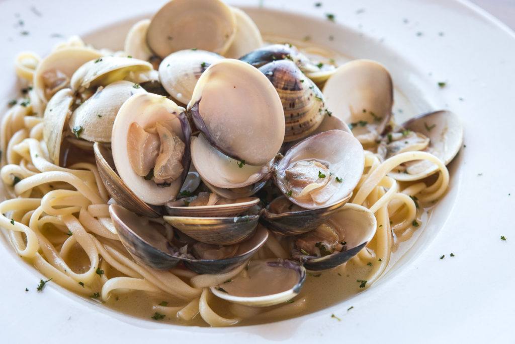 Linguine and Clams at BZ's Pizza and Italian Kitchen (Credit: Jackie Tran)