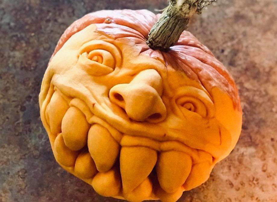 Food Network S Halloween Wars To Feature Tucson Artist His Impressive Carving Skills