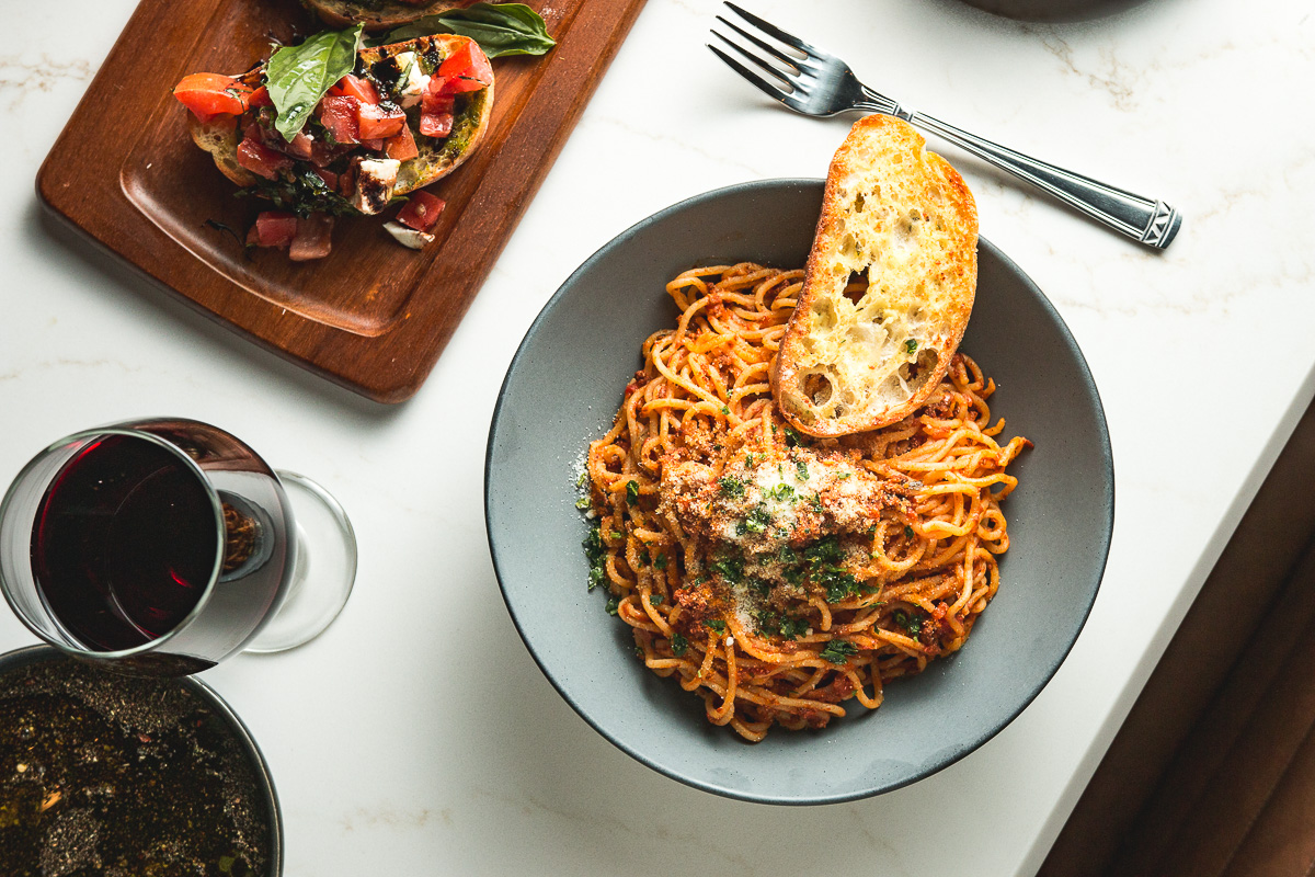 TFBellissimoRistoranteItalianospaghettibolognesesauce5776