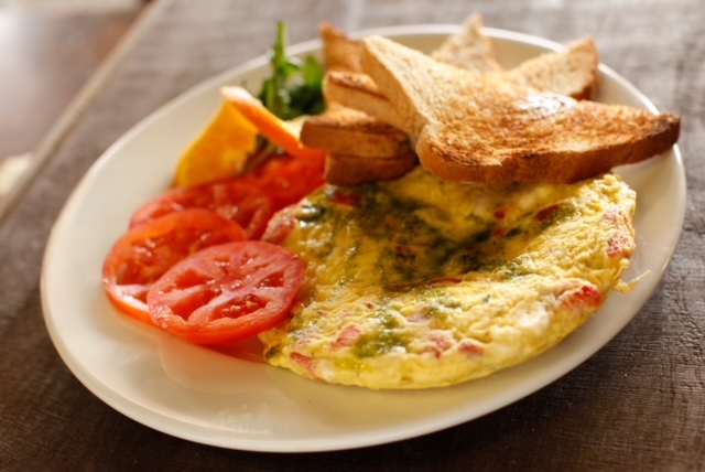 Omelette at Ghini's French Cafe