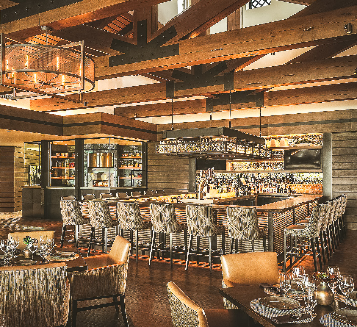 Bar at Ranch House Grill & Brewery (Photo courtesy of Robson Resort Communities)