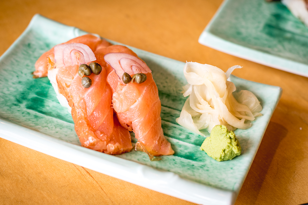 Smoked salmon nigiri sushi at Sushi on Oracle (Credit: Jackie Tran)