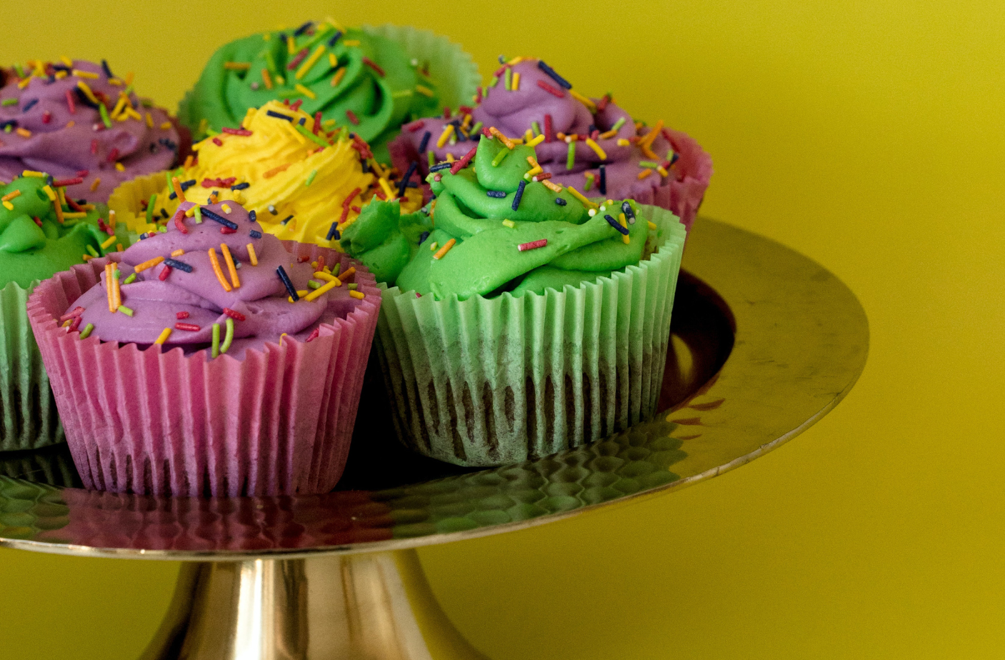 Mardi Gras Cupcakes (Photo by alleksana)