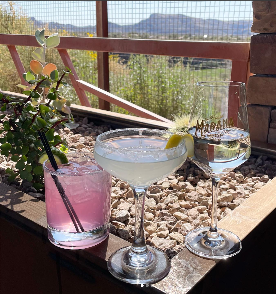 a picture of cocktails