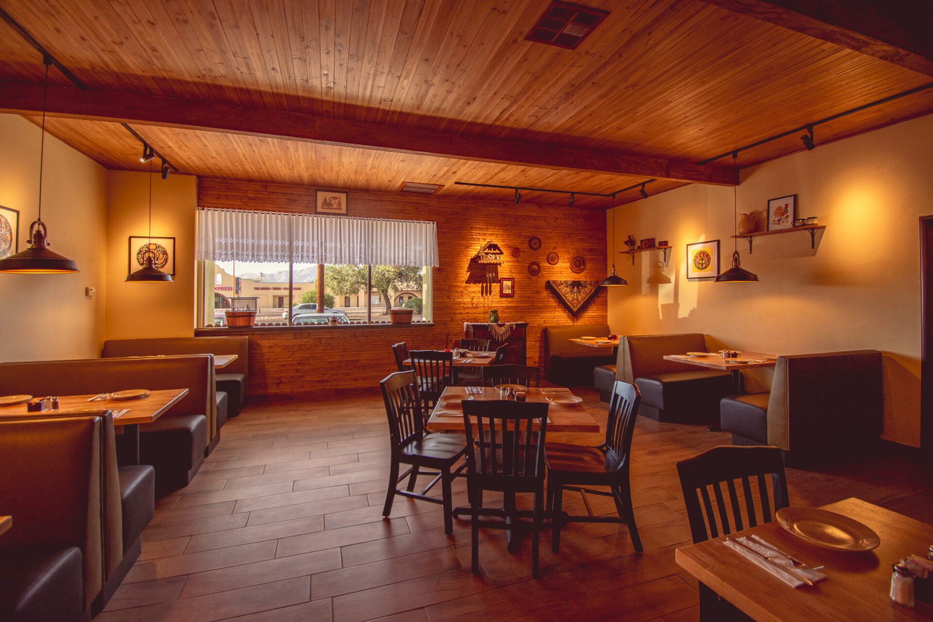 Interior at Polish Cottage (Photo by Jackie Tran)