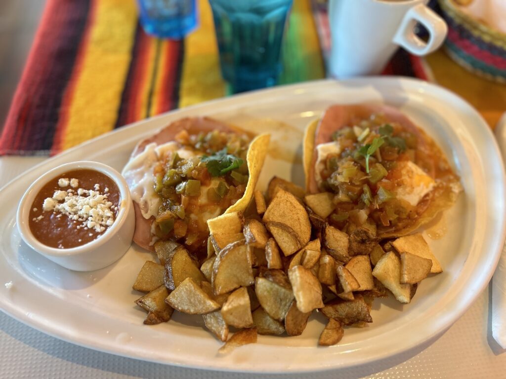 Huevos Rancheros at Buendia Breakfast & Lunch Cafe (Photo Matt Sterner)