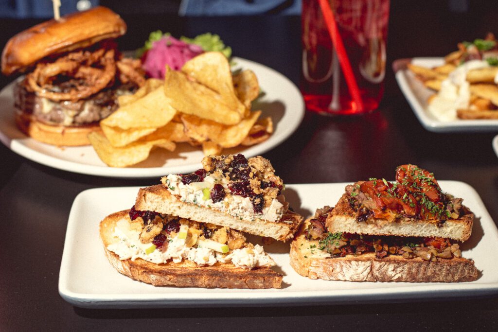 Tandem Toast at Tandem American Eatery (Photo by Jackie Tran)