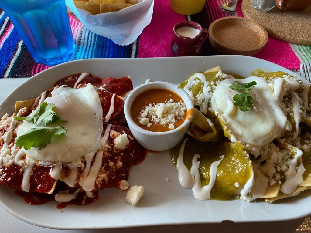 Chilaquiles at Buendia Breakfast & Lunch Cafe (Photo by Rita Connelly)