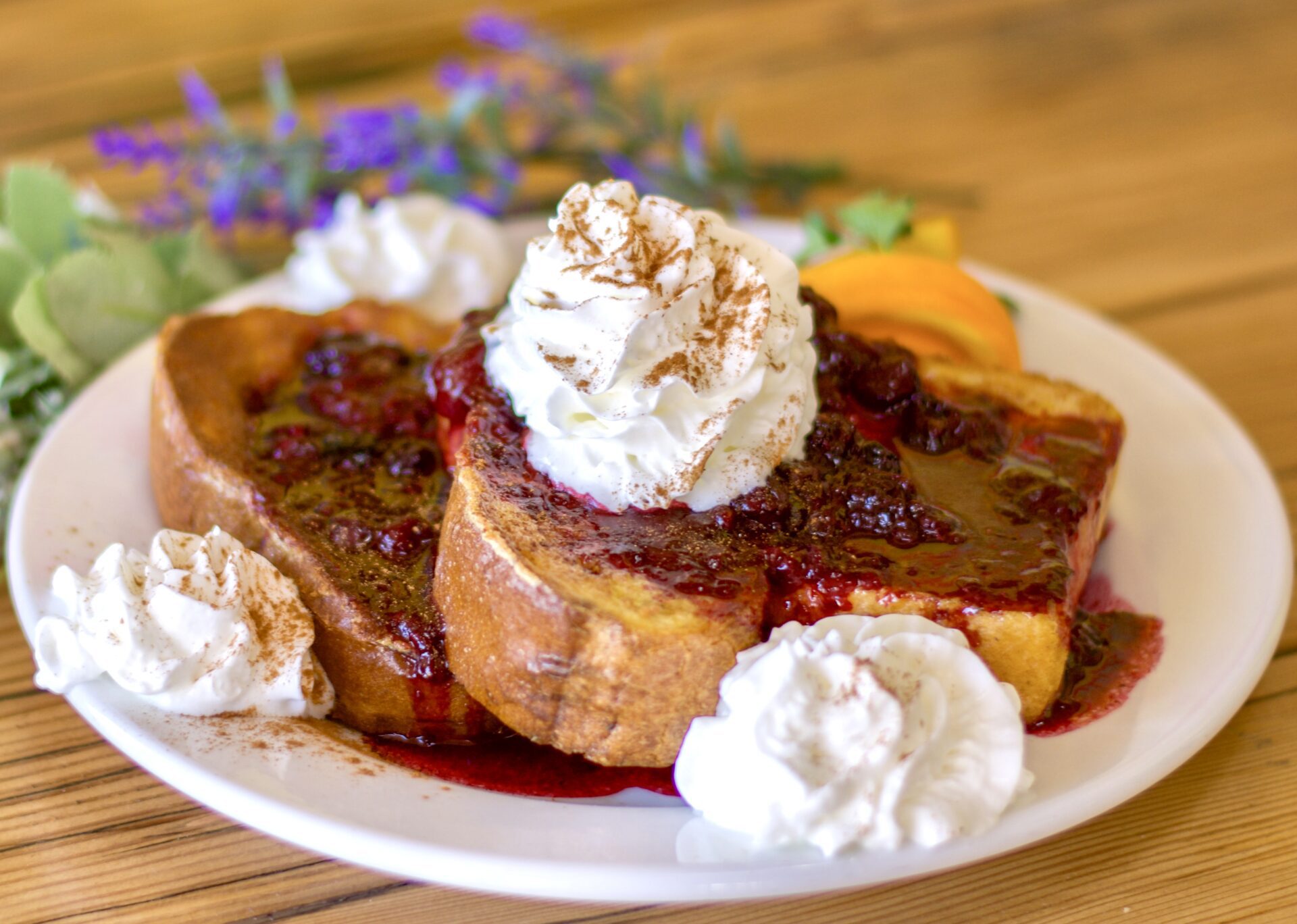 Cinnamon Berries & Cream French Toast (Photo courtesy of Ghini's French Caffe)